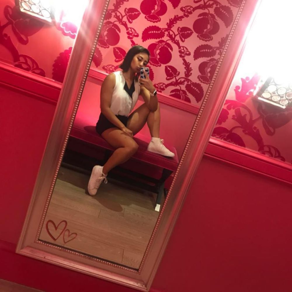 Meet your Posher, Maya